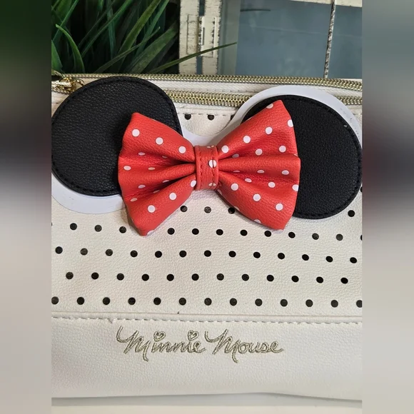 Disney Minnie Mouse Polka Dot Cosmetic Bag - Picture 2 of 7